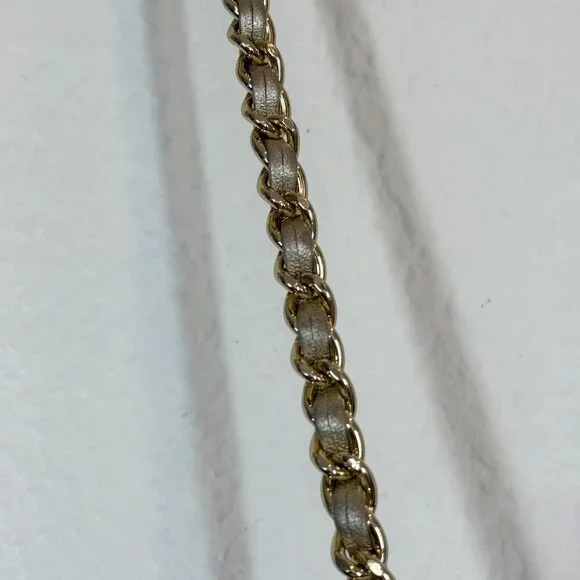 Tory Burch Woven Shoulder Bag Purse Tote Gold Accents Tassels Natural - Picture 8 of 14